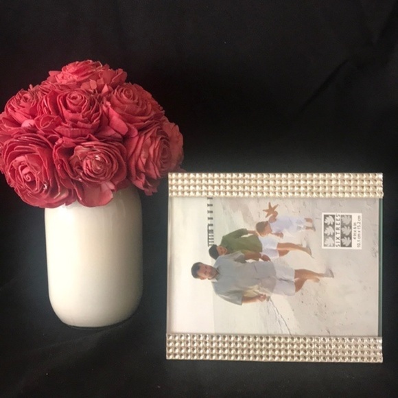 SIXTREES Jewel Clear Glass Rows Photo Frame 4 x 6 NEW - Picture 3 of 4